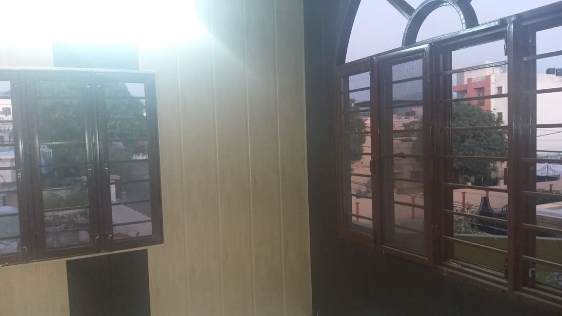 2 Room Set on first floor near chorkhala